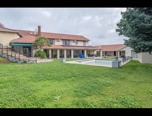 BUSINESS FOR SALE IN HYDE PARK